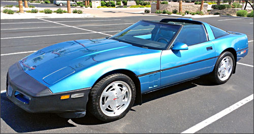 El Chevrolet Corvette modelo 1989 de Christian